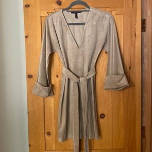 BCBGMAXAZRIA Size XXS tan